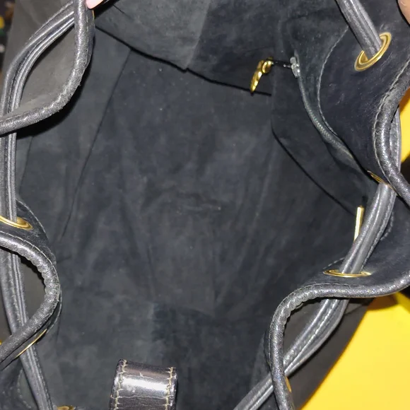 Rare Vintage Gucci Leather Drawstring Bucket Bag From Tom Ford Era - Picture 7 of 13